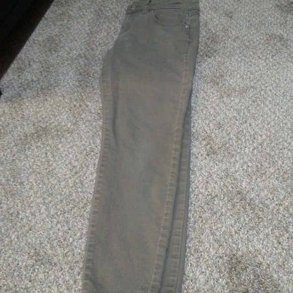 Lauren Conrad Crop Pants Size 4 - Picture 4 of 4